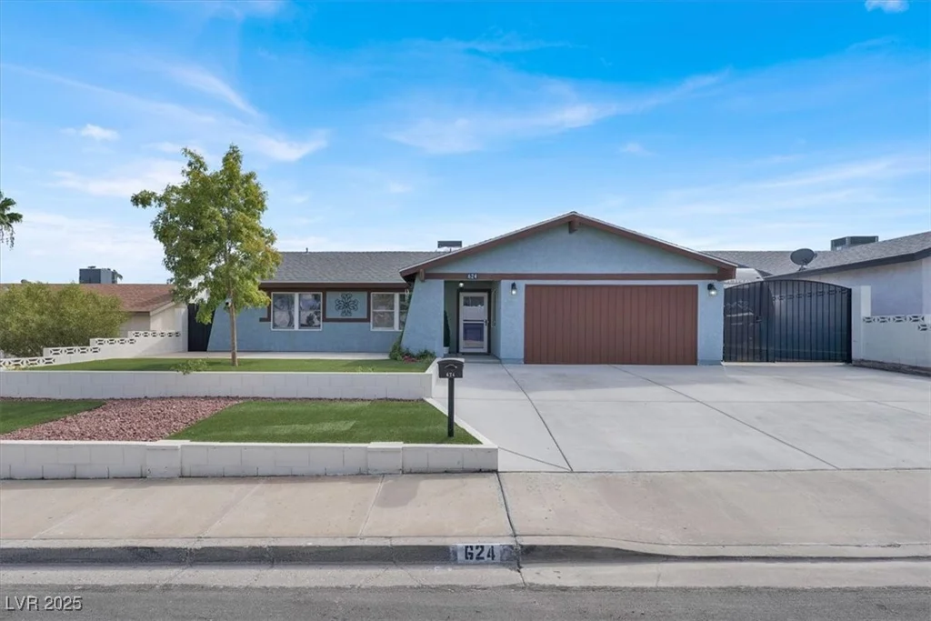 624 Hidden Valley, Henderson, NV 89002
