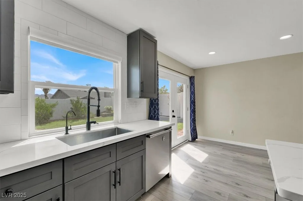 624 Hidden Valley, Henderson, NV 89002