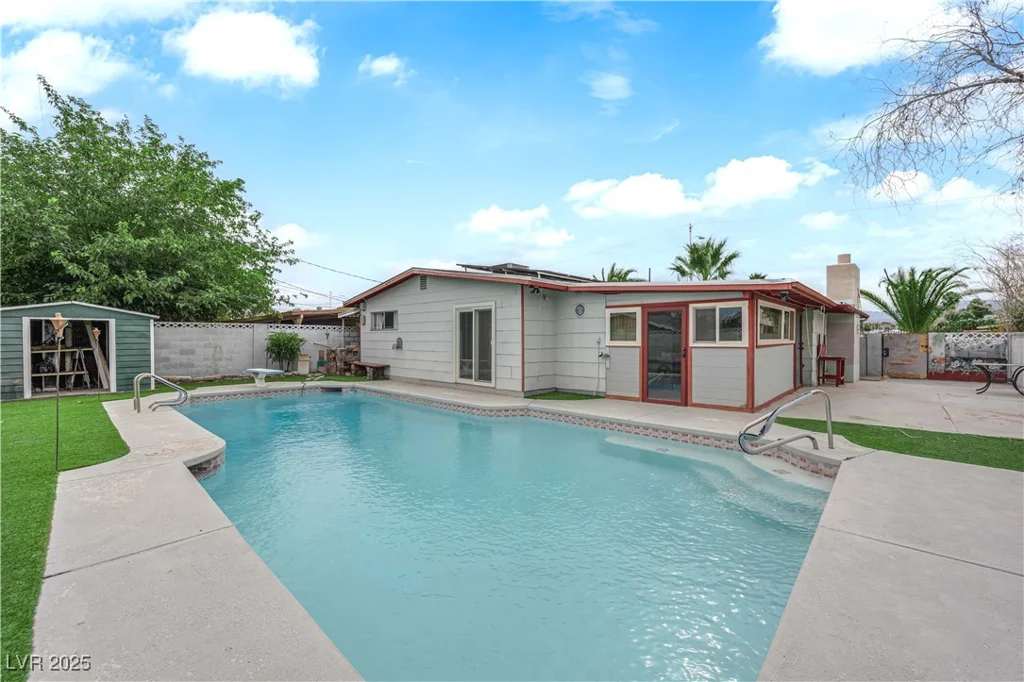 837 Salem, Las Vegas, NV 89107