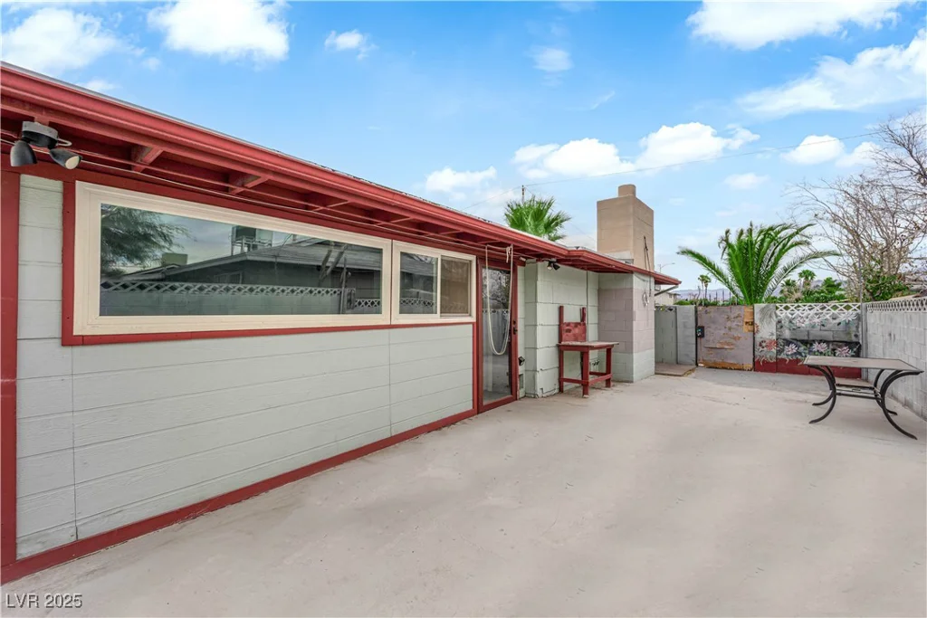 837 Salem, Las Vegas, NV 89107