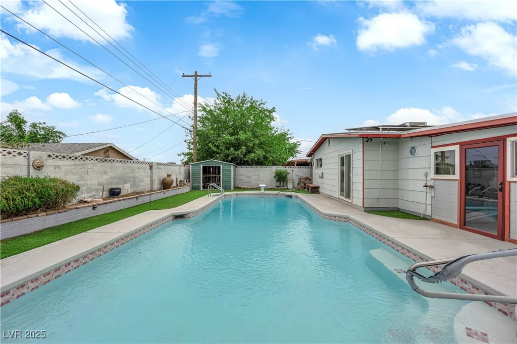 837 Salem, Las Vegas, NV 89107
