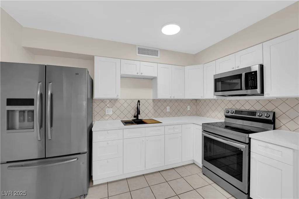 837 Salem, Las Vegas, NV 89107