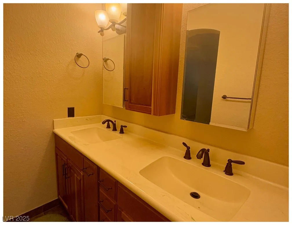 1502 White, Las Vegas, NV 89119