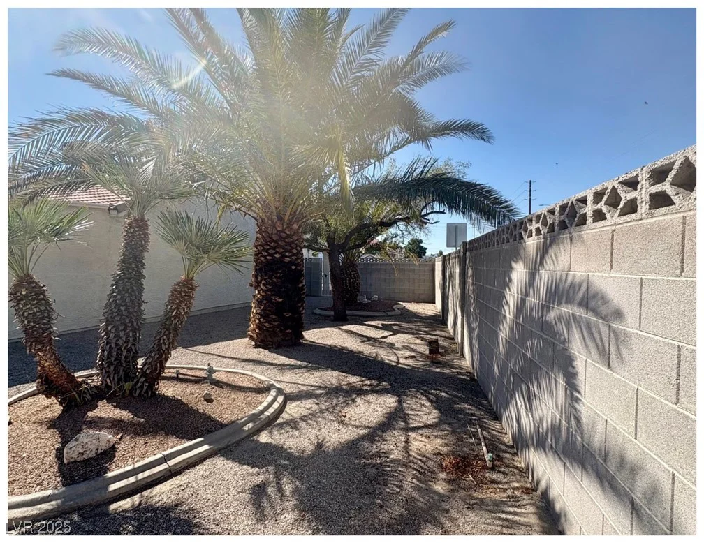 1502 White, Las Vegas, NV 89119