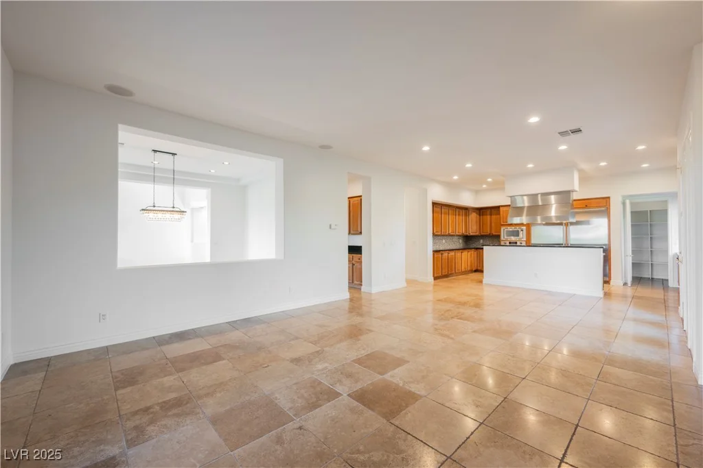 2230 Green Mountain, Las Vegas, NV 89135