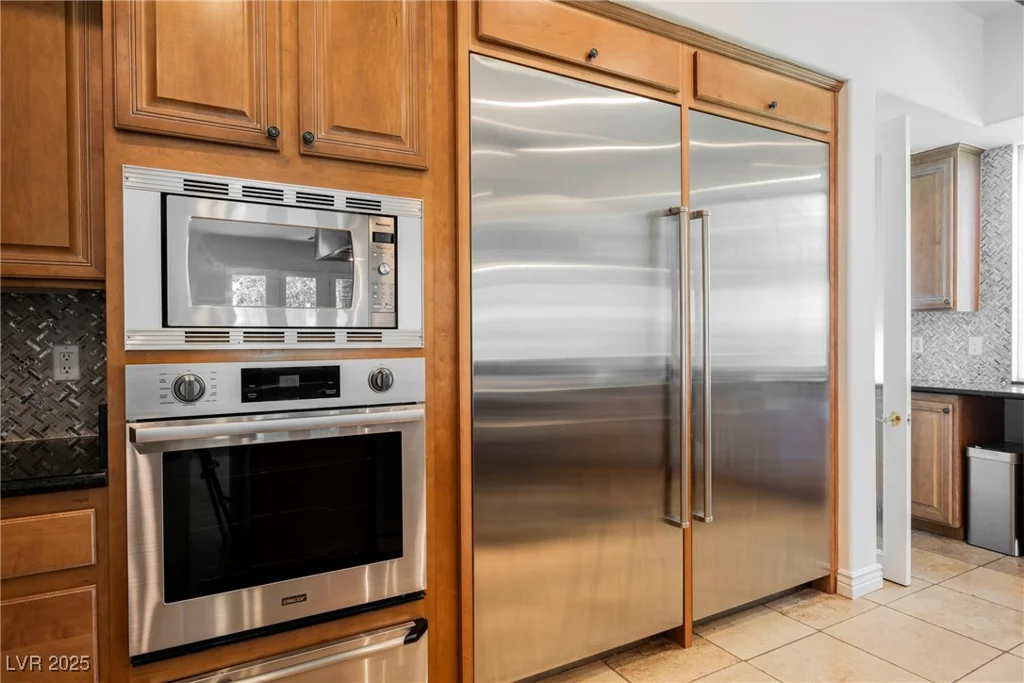 2230 Green Mountain, Las Vegas, NV 89135