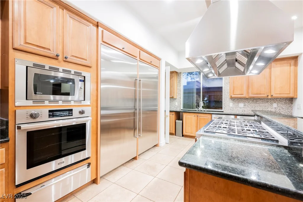 2230 Green Mountain, Las Vegas, NV 89135