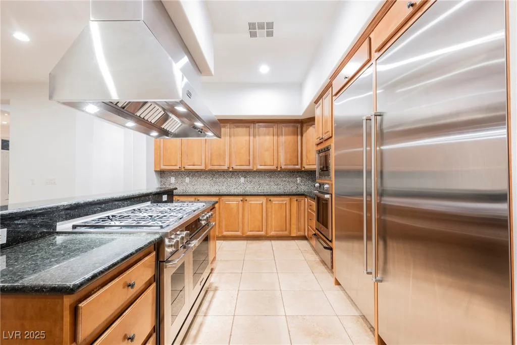 2230 Green Mountain, Las Vegas, NV 89135