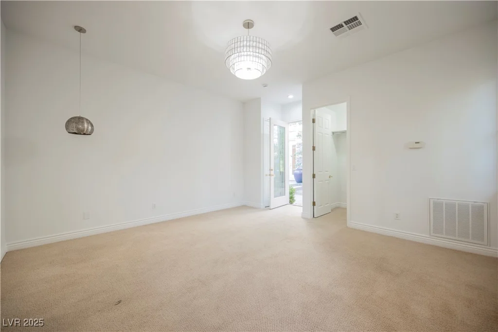 2230 Green Mountain, Las Vegas, NV 89135