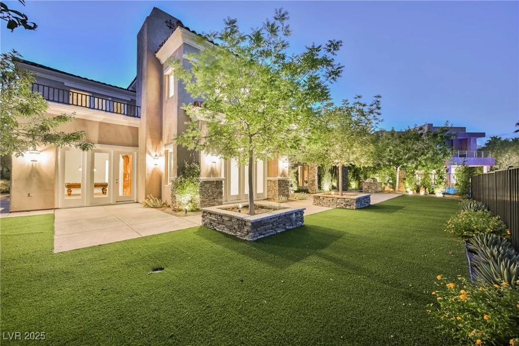 2230 Green Mountain, Las Vegas, NV 89135