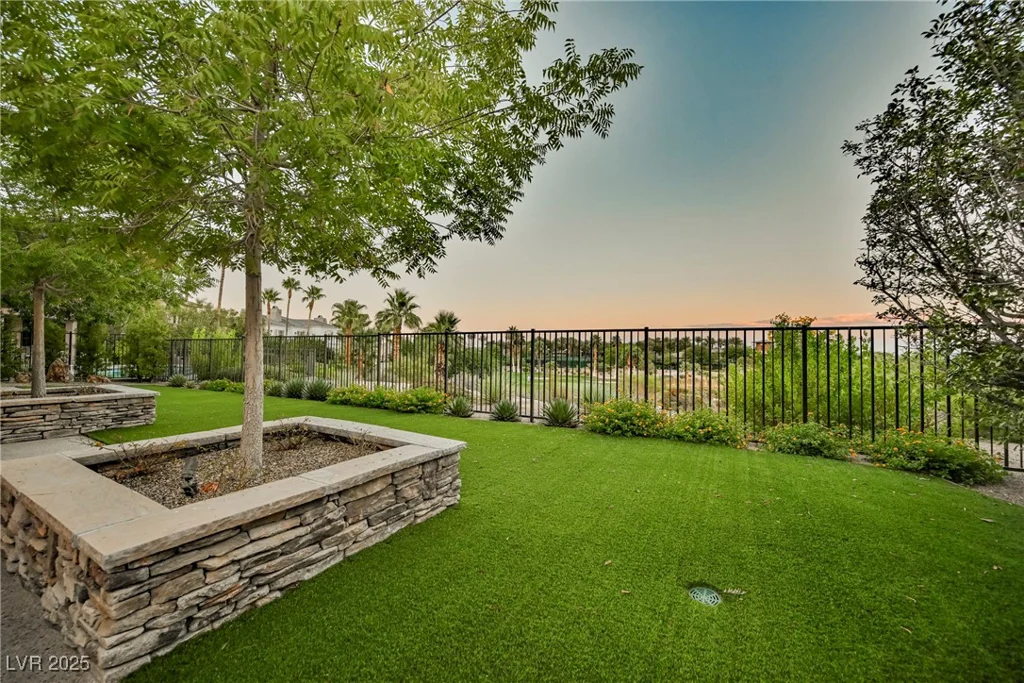 2230 Green Mountain, Las Vegas, NV 89135