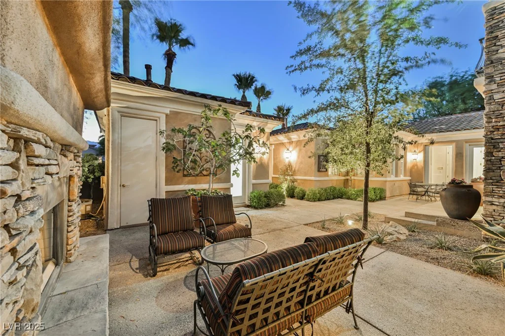 2230 Green Mountain, Las Vegas, NV 89135
