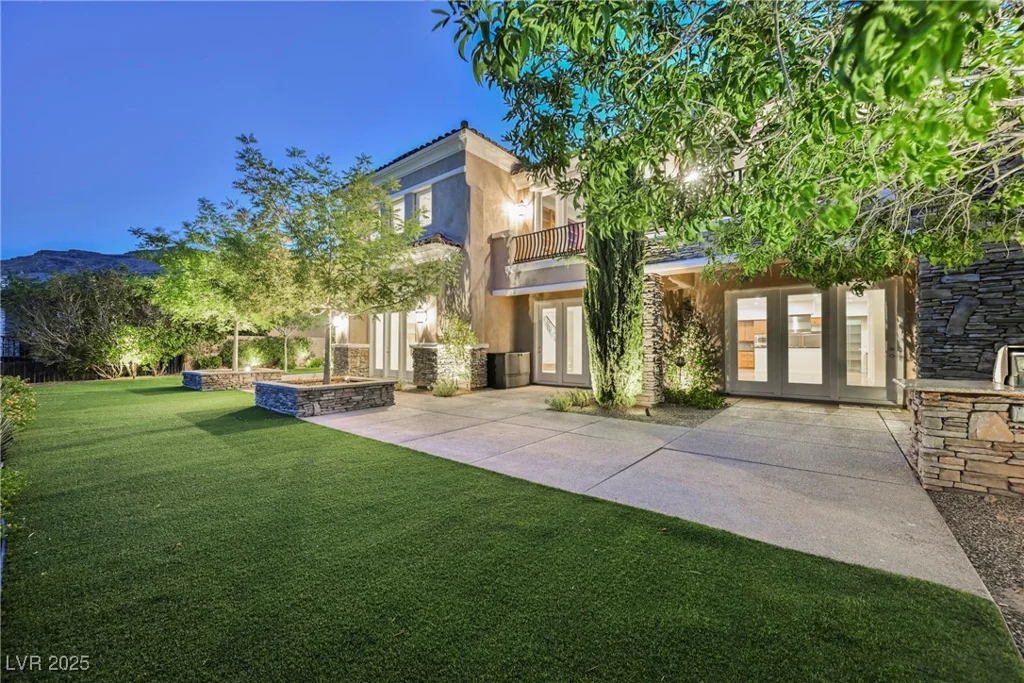 2230 Green Mountain, Las Vegas, NV 89135