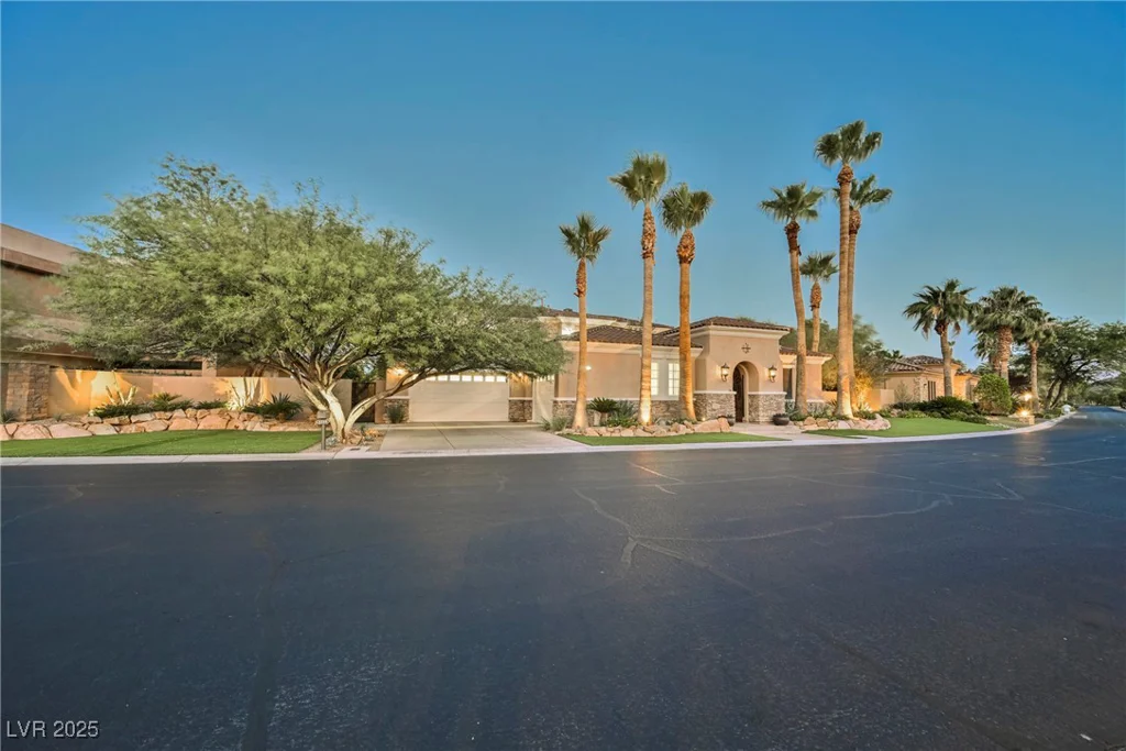 2230 Green Mountain, Las Vegas, NV 89135