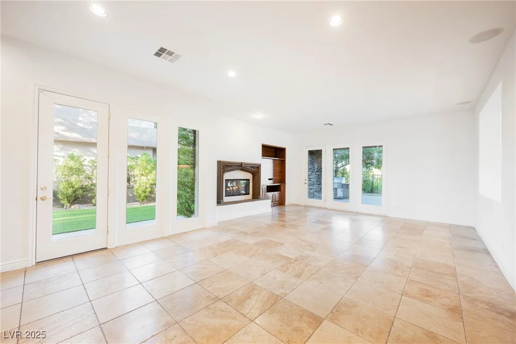 2230 Green Mountain, Las Vegas, NV 89135