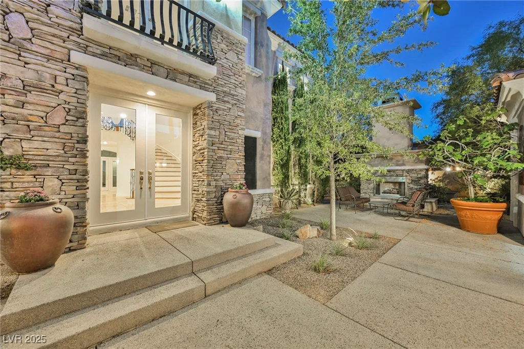 2230 Green Mountain, Las Vegas, NV 89135