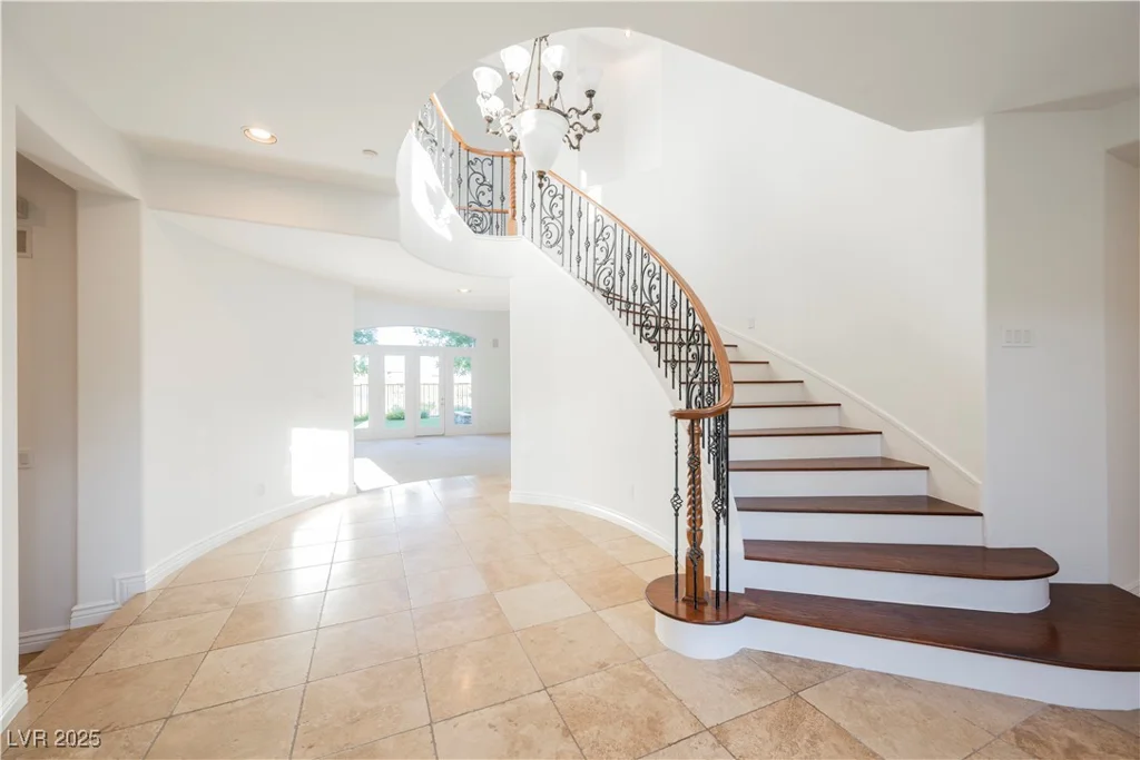 2230 Green Mountain, Las Vegas, NV 89135