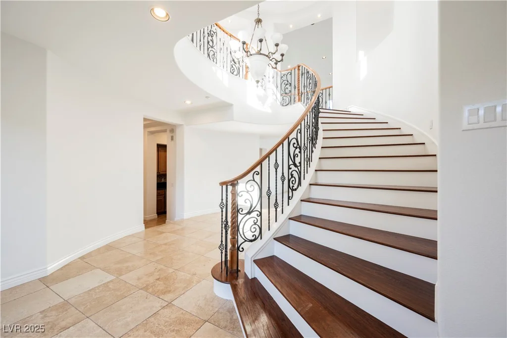 2230 Green Mountain, Las Vegas, NV 89135