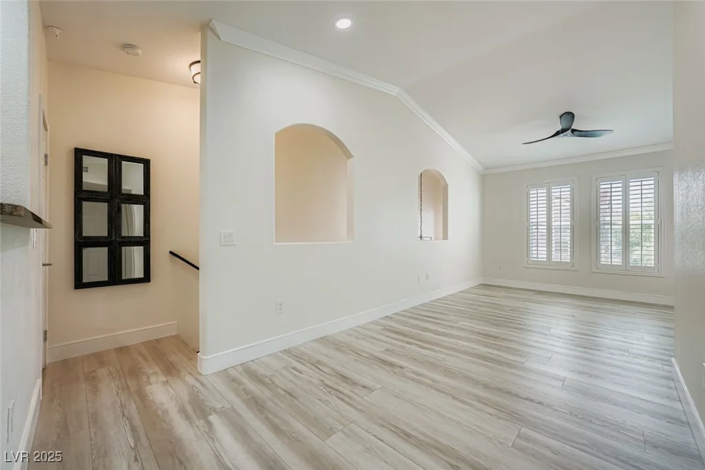 10550 Alexander, Las Vegas, NV 89129