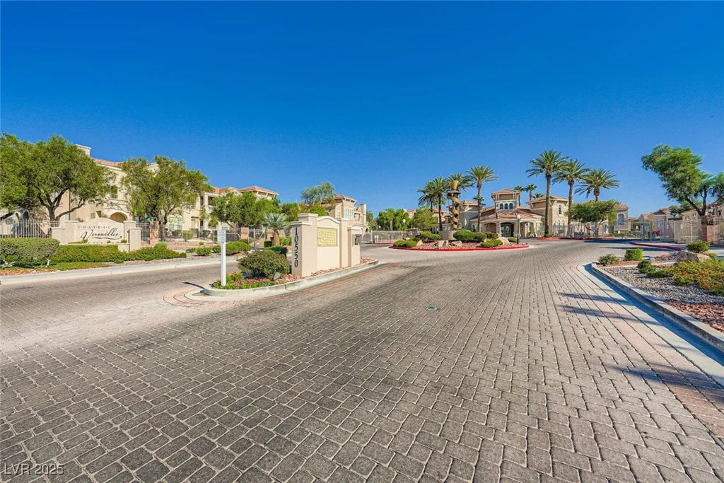 10550 Alexander, Las Vegas, NV 89129