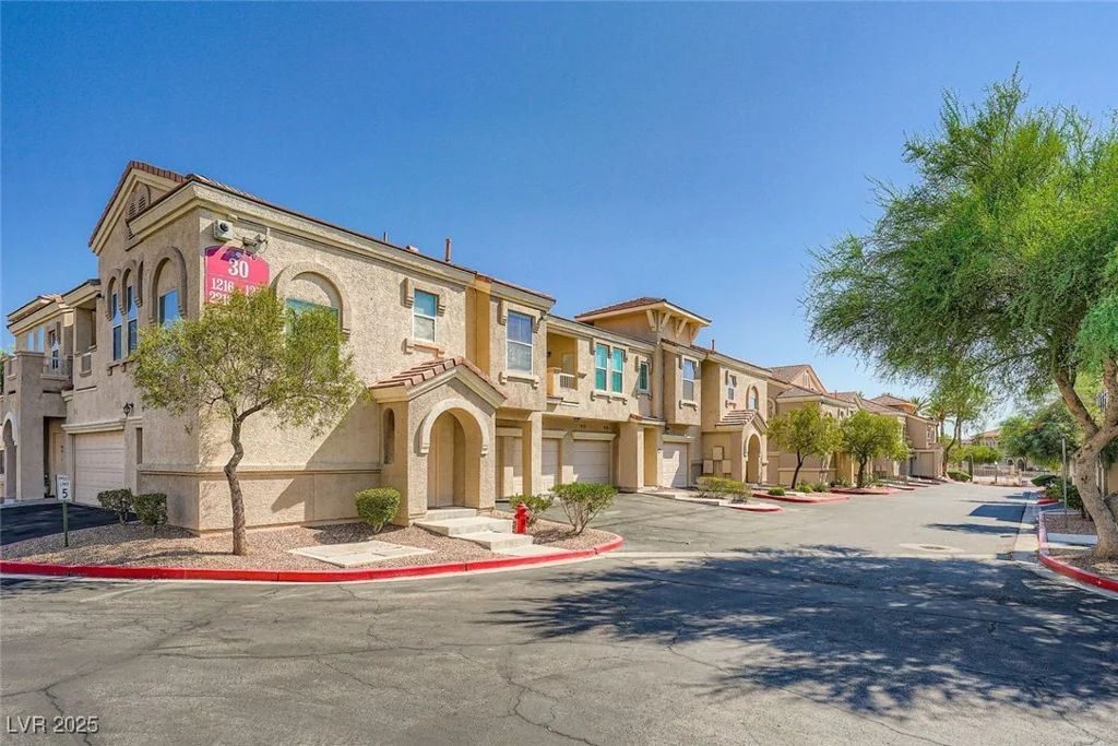 10550 Alexander, Las Vegas, NV 89129