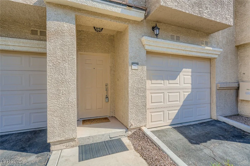 10550 Alexander, Las Vegas, NV 89129