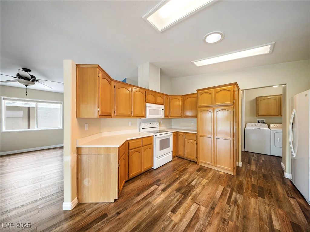 370 Montecito, Pahrump, NV 89048