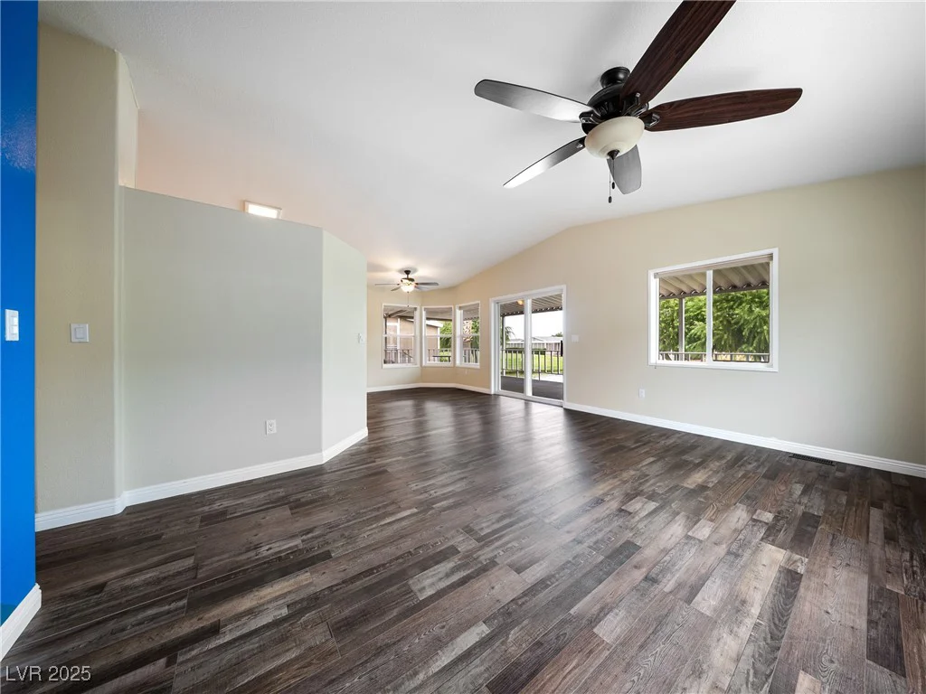 370 Montecito, Pahrump, NV 89048