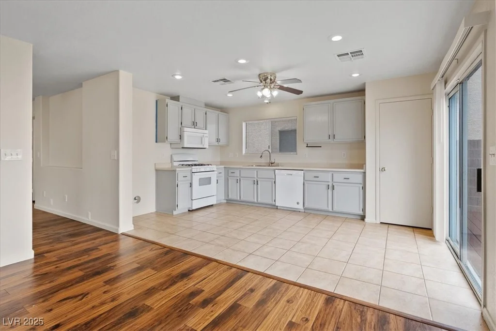 8416 Warthen Meadows, Las Vegas, NV 89131