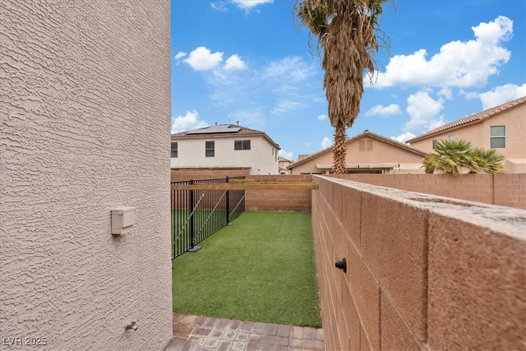 8416 Warthen Meadows, Las Vegas, NV 89131