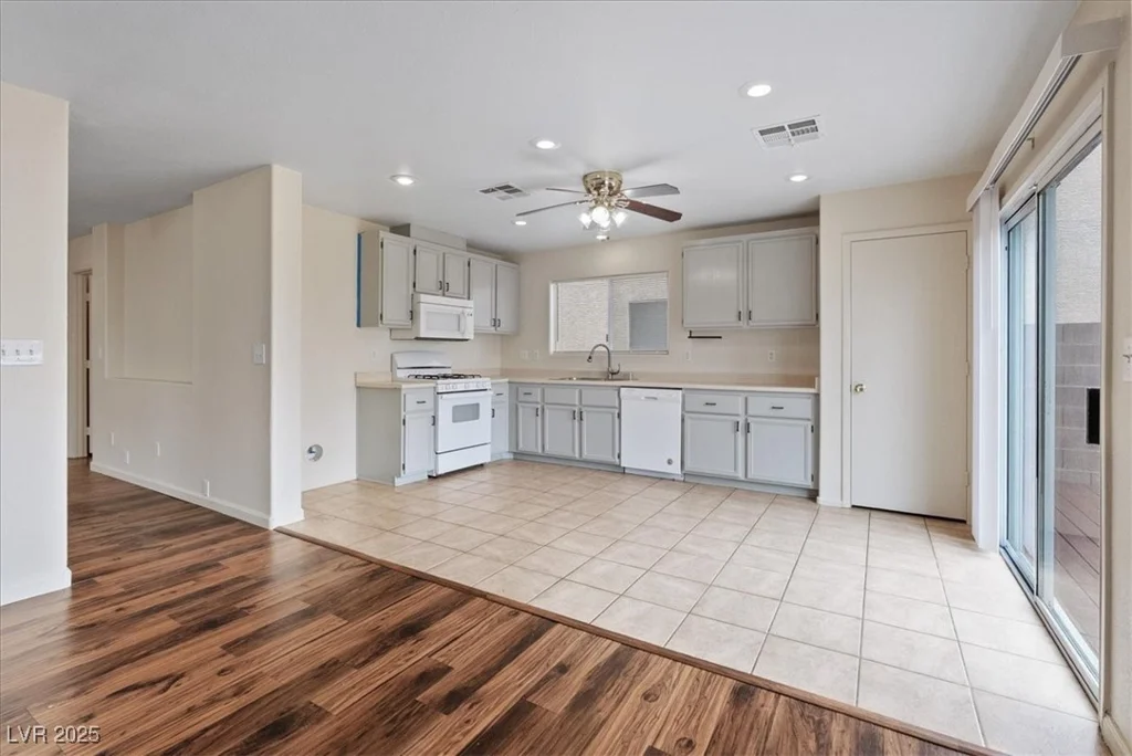 8416 Warthen Meadows, Las Vegas, NV 89131