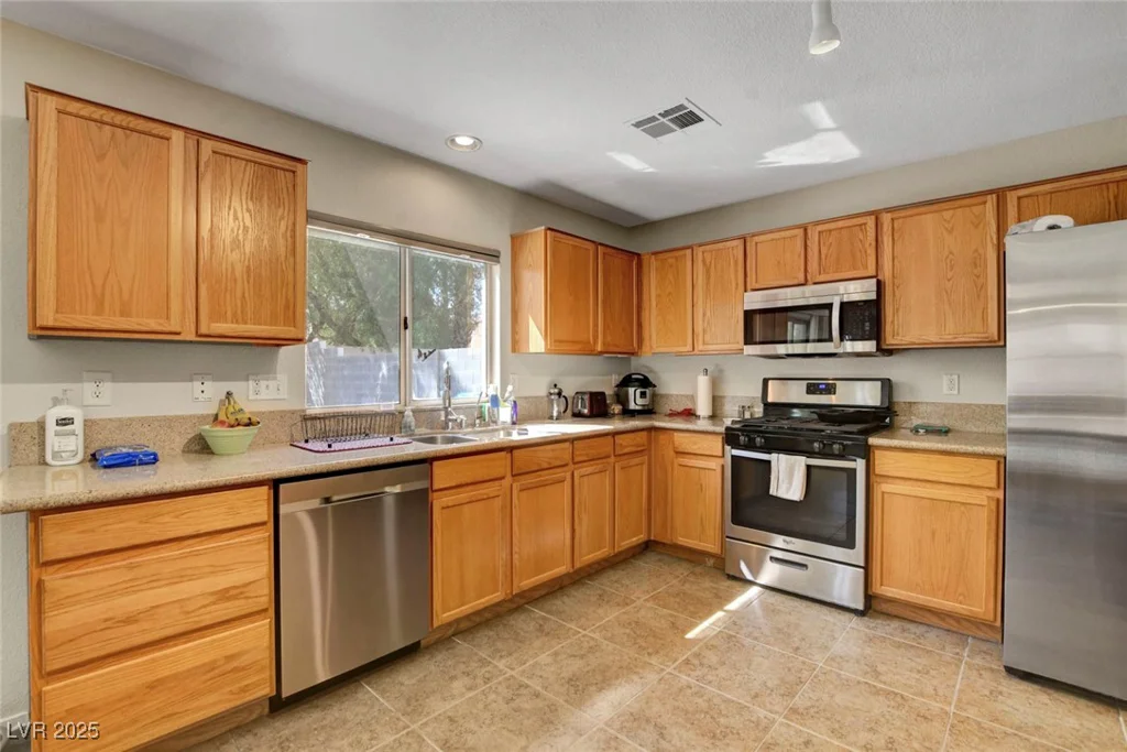 6325 Monarch Creek, Las Vegas, NV 89130
