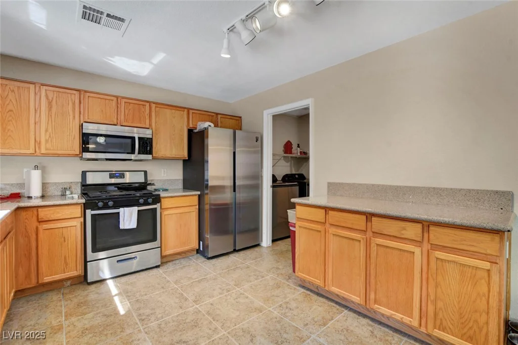 6325 Monarch Creek, Las Vegas, NV 89130