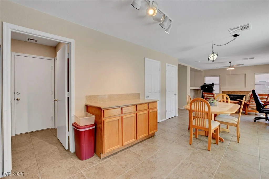 6325 Monarch Creek, Las Vegas, NV 89130