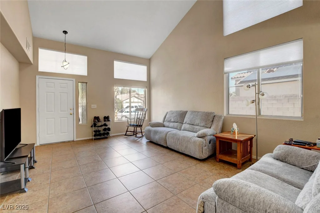 6325 Monarch Creek, Las Vegas, NV 89130