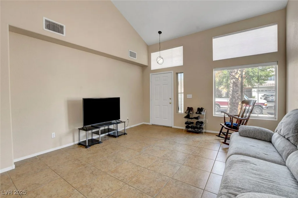 6325 Monarch Creek, Las Vegas, NV 89130