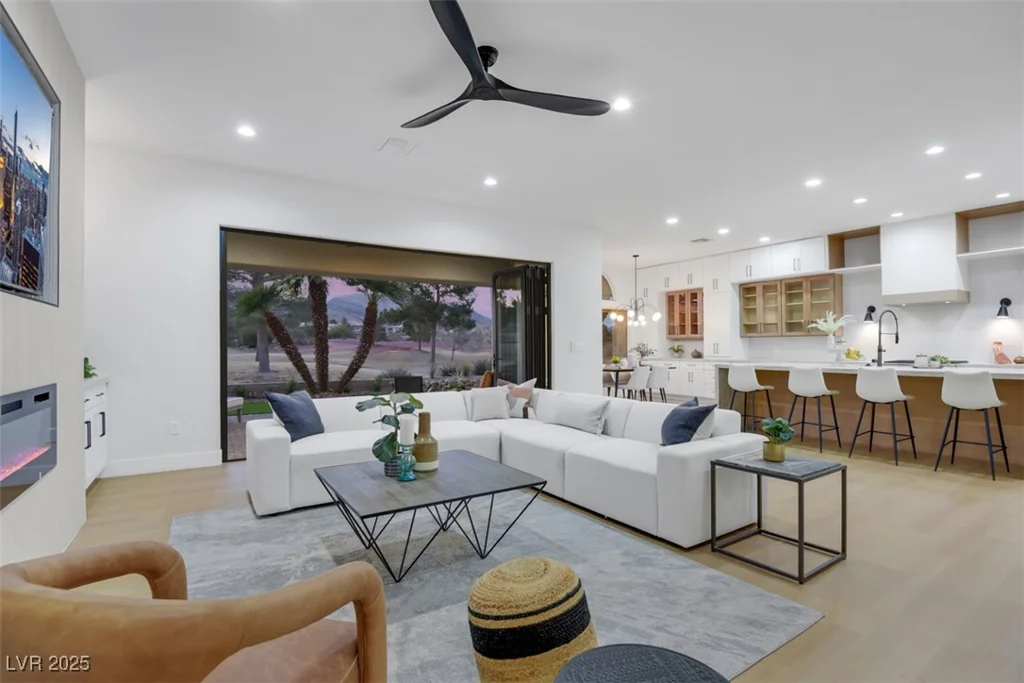 2621 Spalding, Las Vegas, NV 89134