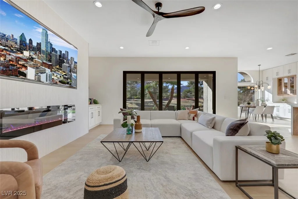 2621 Spalding, Las Vegas, NV 89134