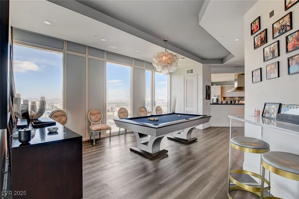 3750 LAS VEGAS BL, Las Vegas, NV 89158