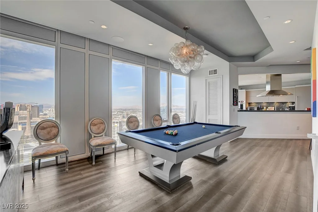 3750 LAS VEGAS BL, Las Vegas, NV 89158