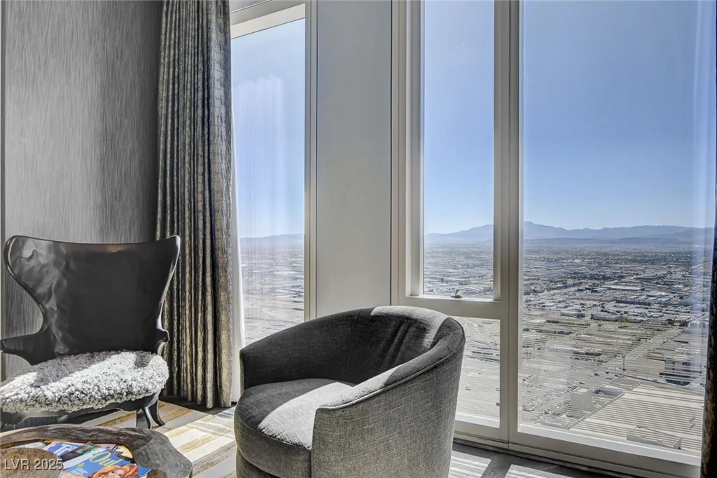 3750 LAS VEGAS BL, Las Vegas, NV 89158
