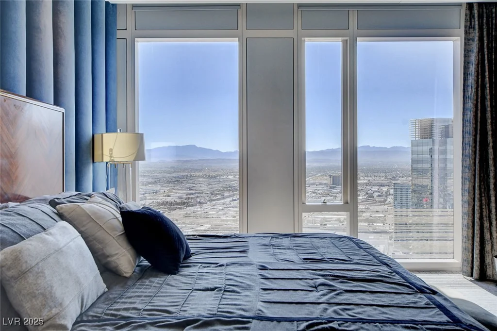 3750 LAS VEGAS BL, Las Vegas, NV 89158