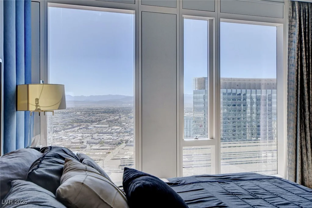3750 LAS VEGAS BL, Las Vegas, NV 89158