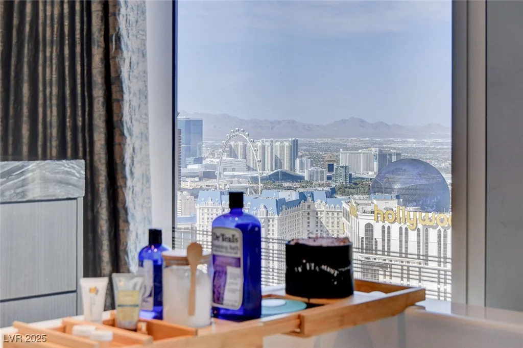 3750 LAS VEGAS BL, Las Vegas, NV 89158
