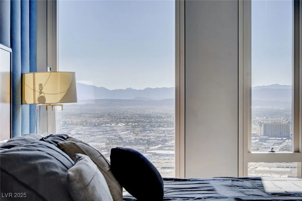 3750 LAS VEGAS BL, Las Vegas, NV 89158