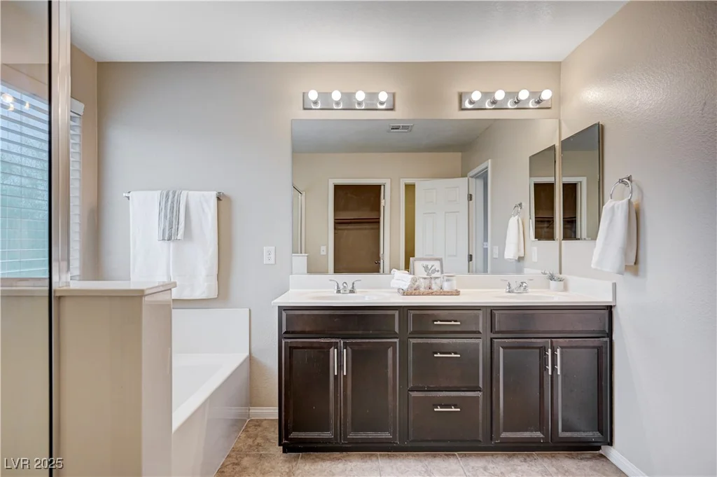 5634 Bishop Flowers, Las Vegas, NV 89130