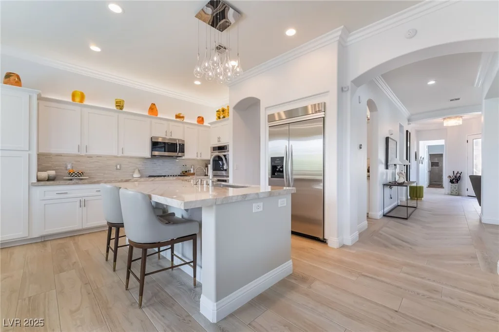 10457 Abbotsbury, Las Vegas, NV 89135