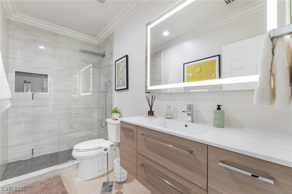 10457 Abbotsbury, Las Vegas, NV 89135
