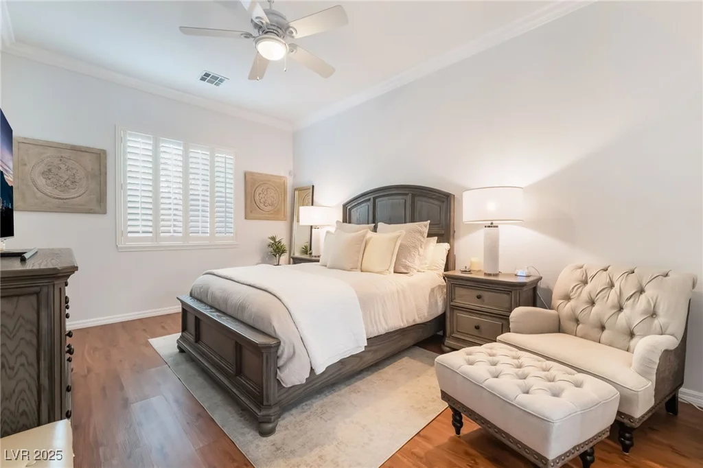 10457 Abbotsbury, Las Vegas, NV 89135