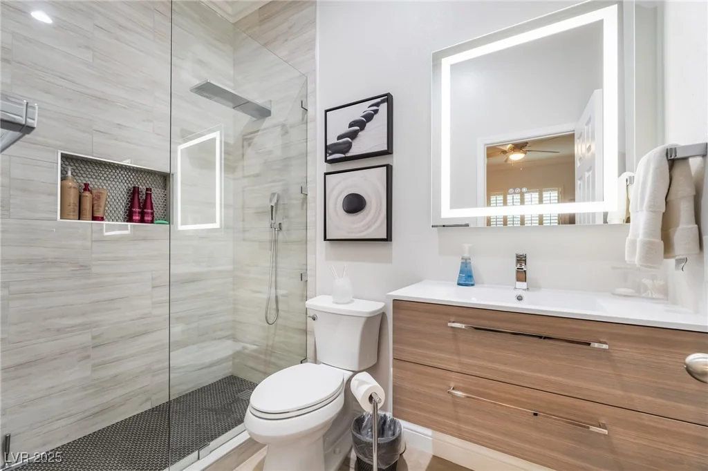 10457 Abbotsbury, Las Vegas, NV 89135